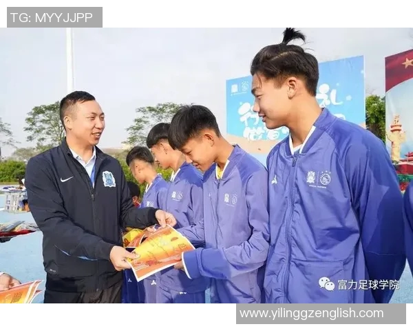 纽维尔老虎队与巴拉纳竞技队的激烈对决展现足球魅力与战术智慧